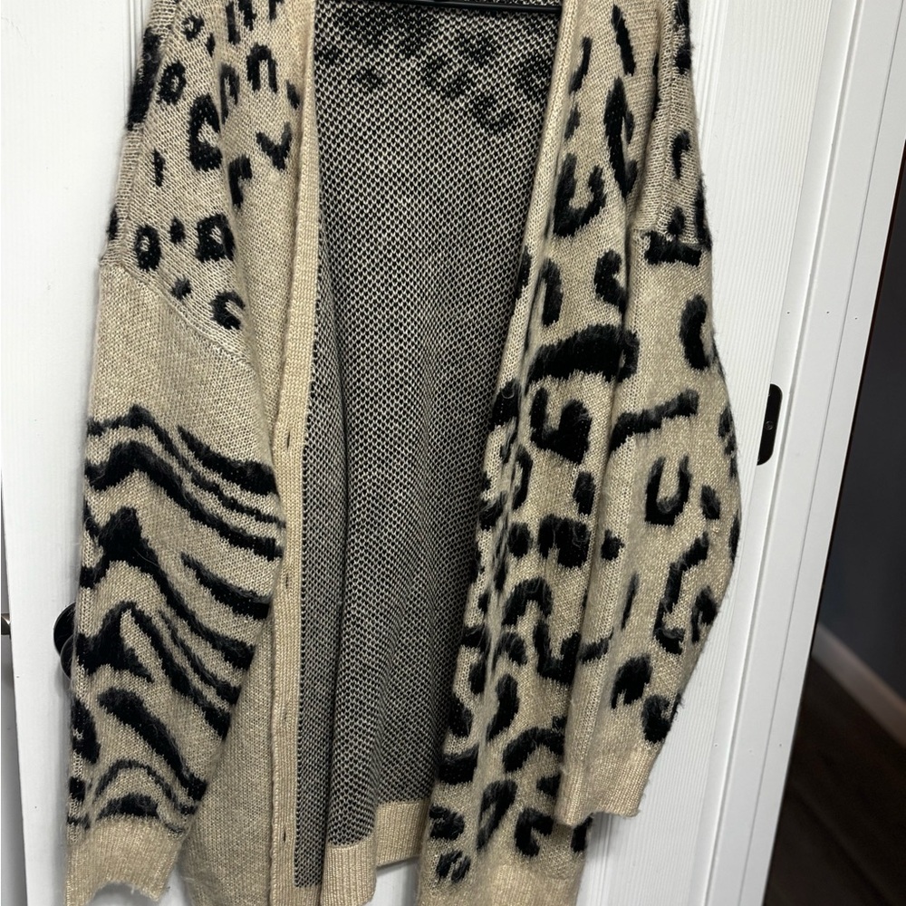 Leopard Print Beige and Black Sweater